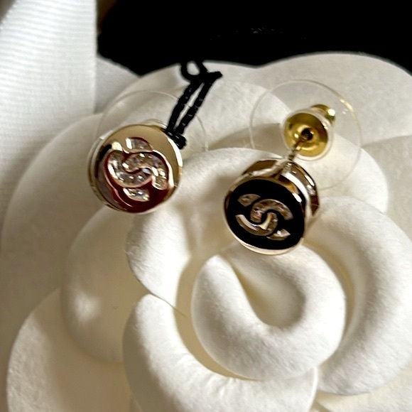 Chanel Stud CC Crystal Earrings 24B - Picture 6 of 9